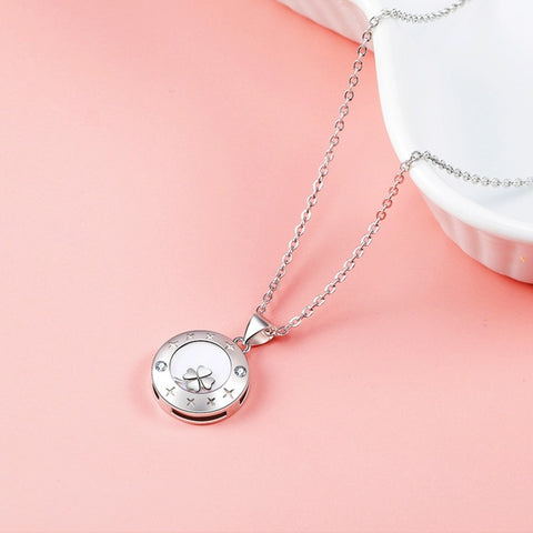 Four Leaf Clover Natural Shell Pendant Necklace