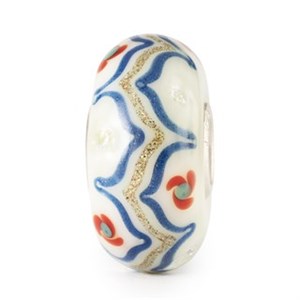 Trollbeads Ivory Blossom Glow Bead TGLBE-00250